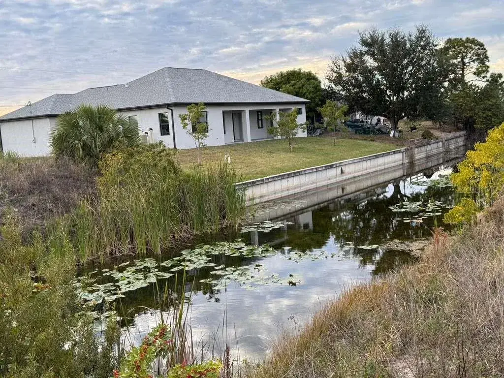 Property for sale at 1302 NE 19TH PLACE, CAPE CORAL, FL, 33909
