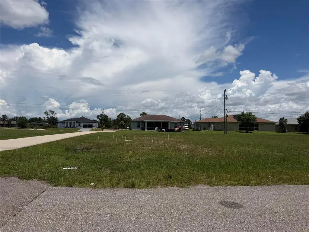 Property for sale at 2829 NE 5TH AVENUE, CAPE CORAL, FL, 33909