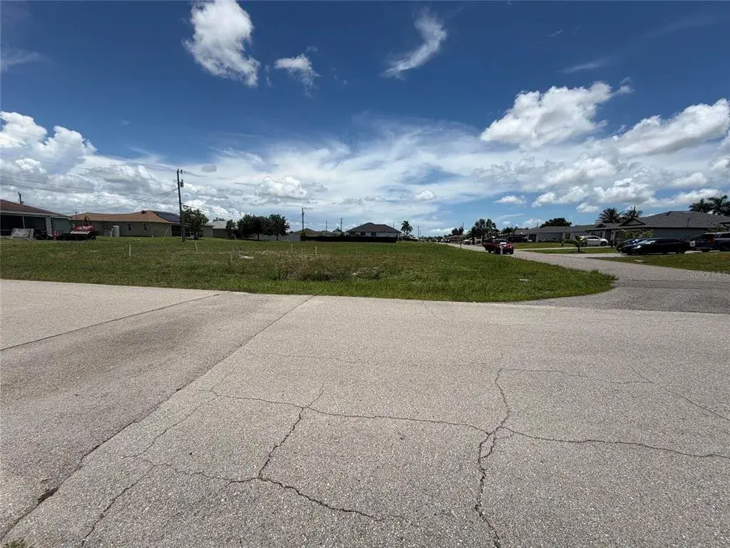 Property for sale at 2829 NE 5TH AVENUE, CAPE CORAL, FL, 33909