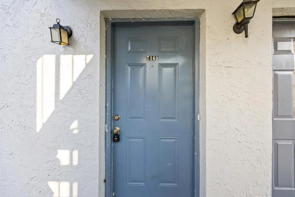 Property for sale at 7169 E BANK DRIVE UNIT 7169, TAMPA, FL, 33617