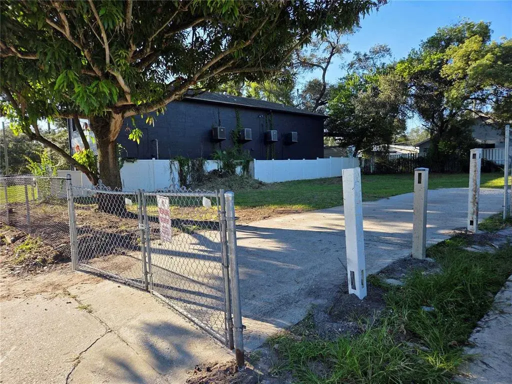 Property for sale at 2406 DR MARTIN LUTHER KING JR BOULEVARD, TAMPA, FL, 33610