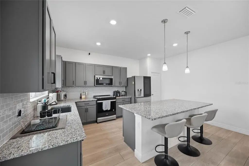 Property for sale at 9113 HOOTON WAY, DAVENPORT, FL, 33896
