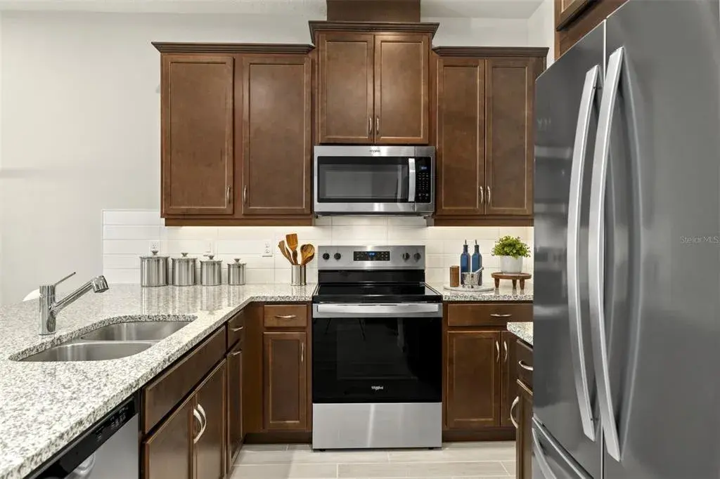 Meridian Parks Aurora Model Kitchen