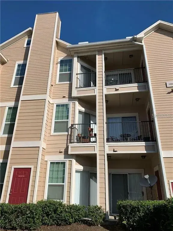 Property for sale at 2000 ERVING CIRCLE UNIT 102, OCOEE, FL, 34761