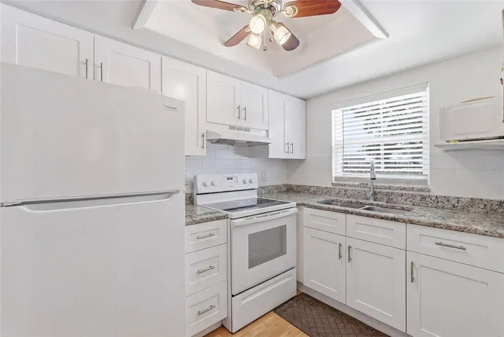 Property for sale at 404 E ORLANDO AVENUE UNIT 11B, OCOEE, FL, 34761