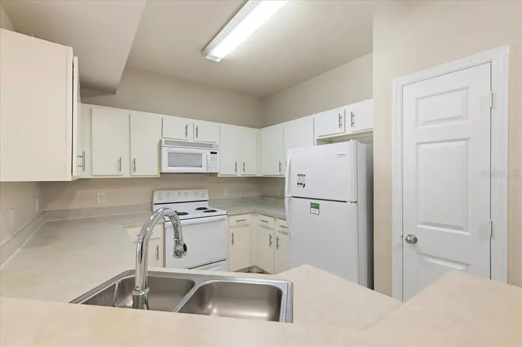 Property for sale at 1985 ERVING CIRCLE UNIT 301, OCOEE, FL, 34761