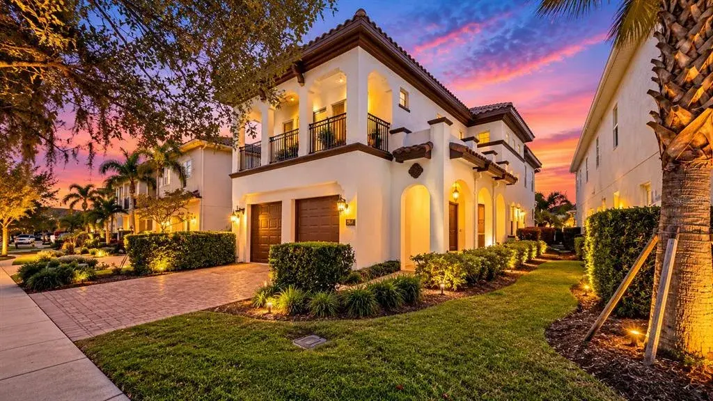 Property for sale at 864 GOLDEN BEAR DRIVE, REUNION, FL, 34747