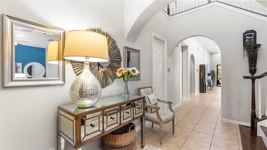 Interior Entryway/Foyer