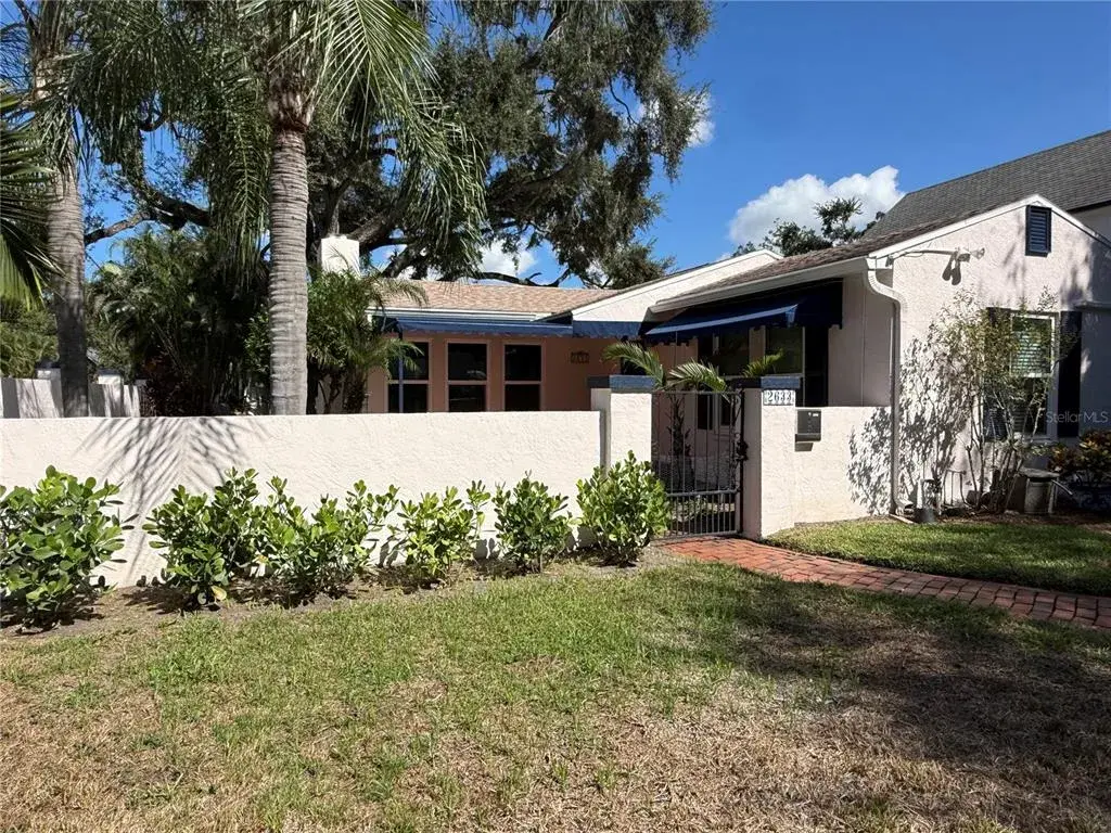 Property for sale at 2633 W SUNSET DRIVE, TAMPA, FL, 33629