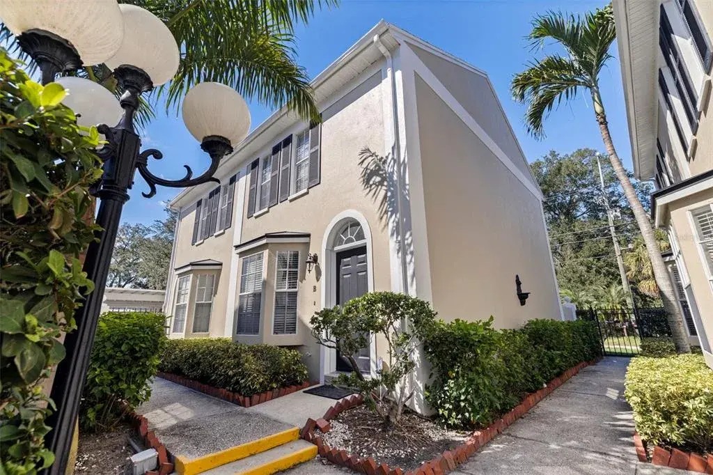 Property for sale at 2802 W CLEVELAND STREET UNIT B, TAMPA, FL, 33609