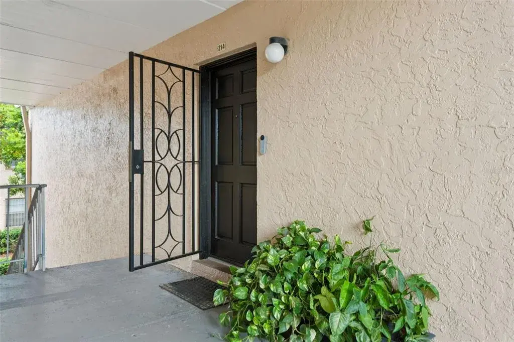 Property for sale at 4718 CHRISTA COURT UNIT 314, TAMPA, FL, 33614