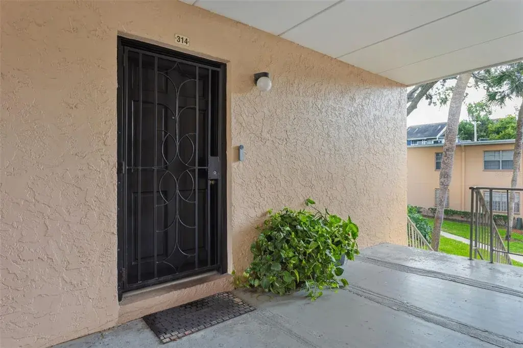 Property for sale at 4718 CHRISTA COURT UNIT 314, TAMPA, FL, 33614