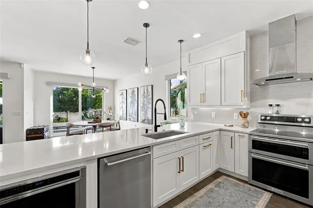Property for sale at 4418 W KENSINGTON AVENUE, TAMPA, FL, 33629
