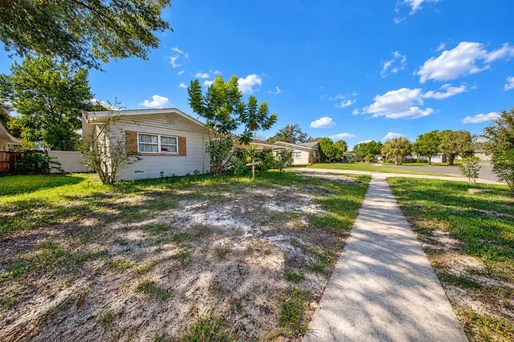 Property for sale at 4314 DERBYSHIRE LANE, ORLANDO, FL, 32812