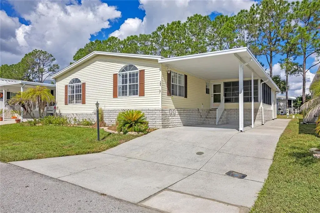 Property for sale at 542 DREAMA DRIVE, DAVENPORT, FL, 33897