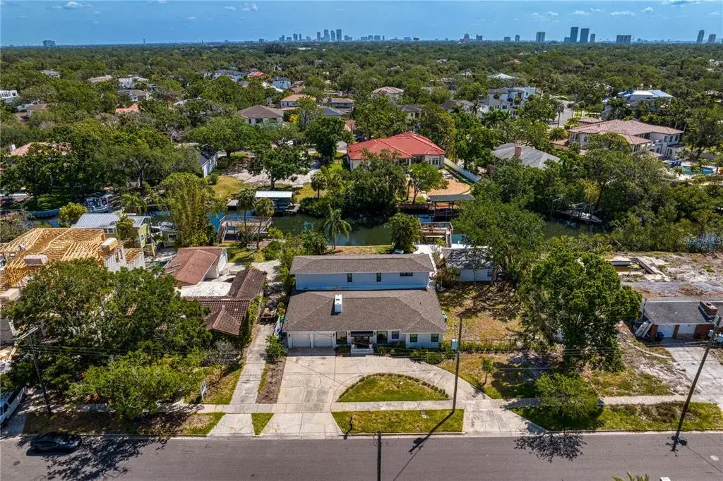 Property for sale at 2614 S DUNDEE STREET, TAMPA, FL, 33629