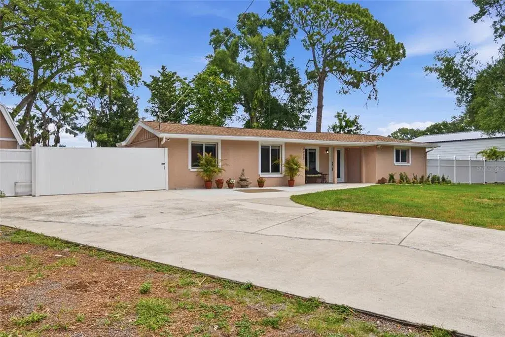 Property for sale at 8205 WESTRIDGE DRIVE, TAMPA, FL, 33615
