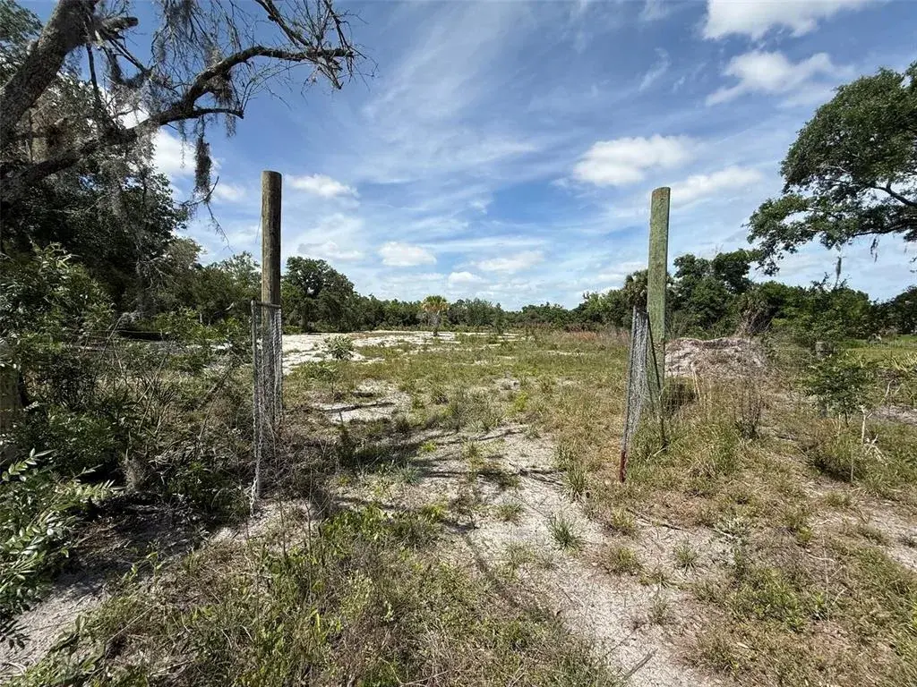 Property for sale at 18121 NW 256TH STREET, OKEECHOBEE, FL, 34972