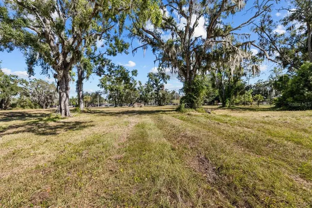 Property for sale at 13414 N LINCOLN AVENUE, TAMPA, FL, 33618