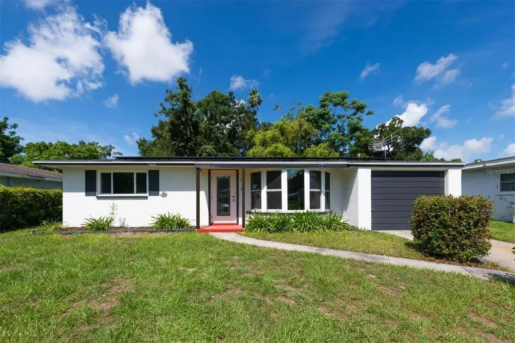 Property for sale at 1516 COUNTRY LANE W, CLEARWATER, FL, 33759
