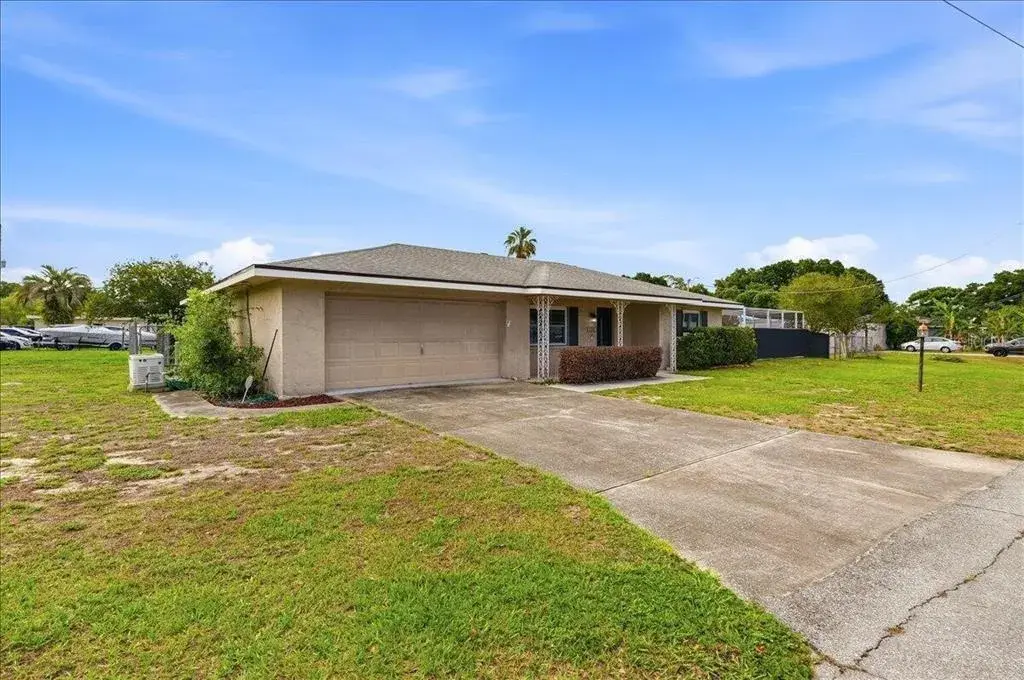 Property for sale at 132 DUVAL ROAD, WINTER HAVEN, FL, 33884