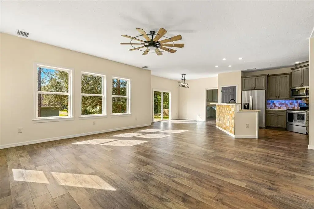 Combination living / kitchen / dining