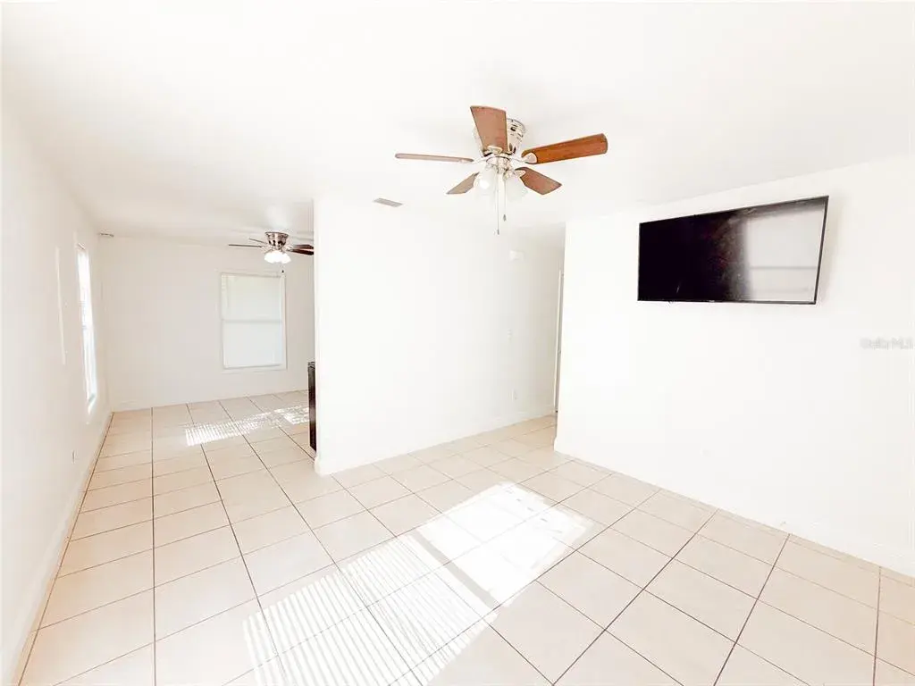 Property for sale at 407 W BELLA VISTA STREET, LAKELAND, FL, 33805