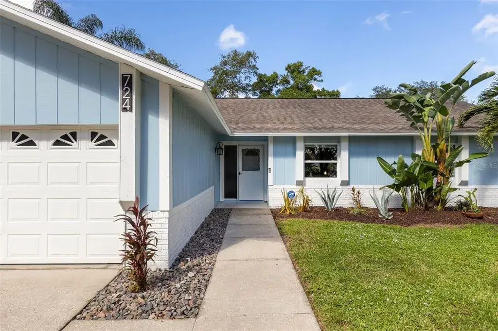 Property for sale at 724 GLENGARY LN, PALM HARBOR, FL, 34683