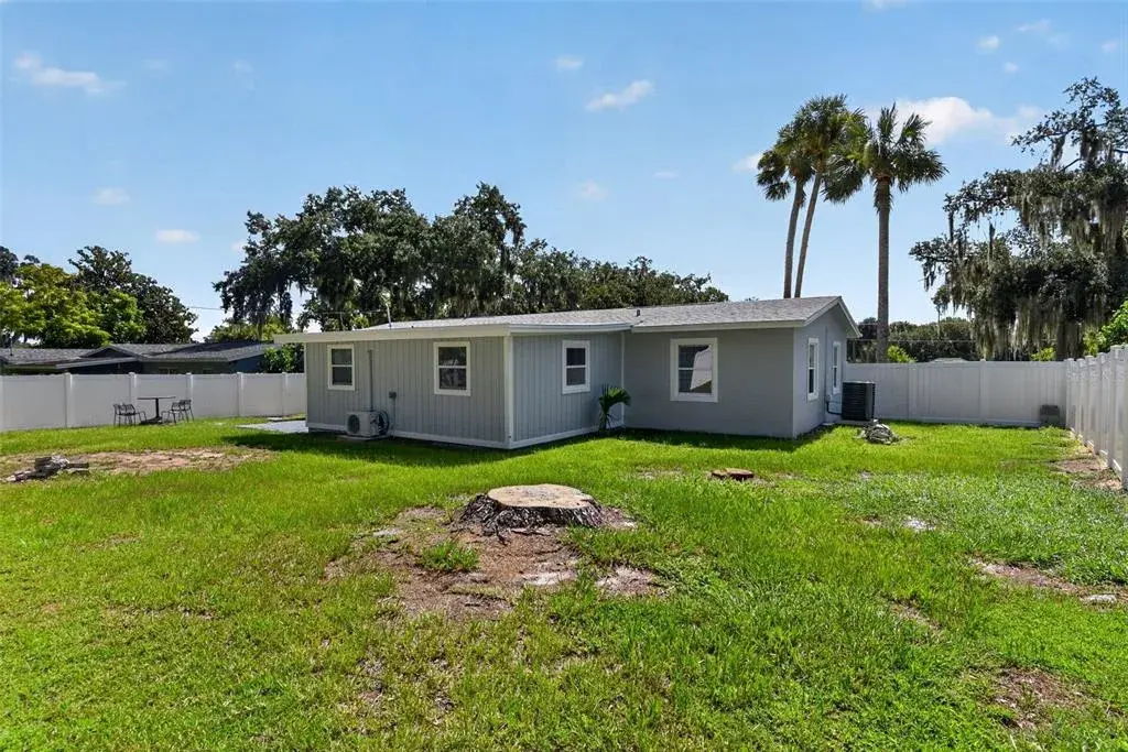 Property for sale at 1148 FOUNTAINHEAD DRIVE, DELTONA, FL, 32725