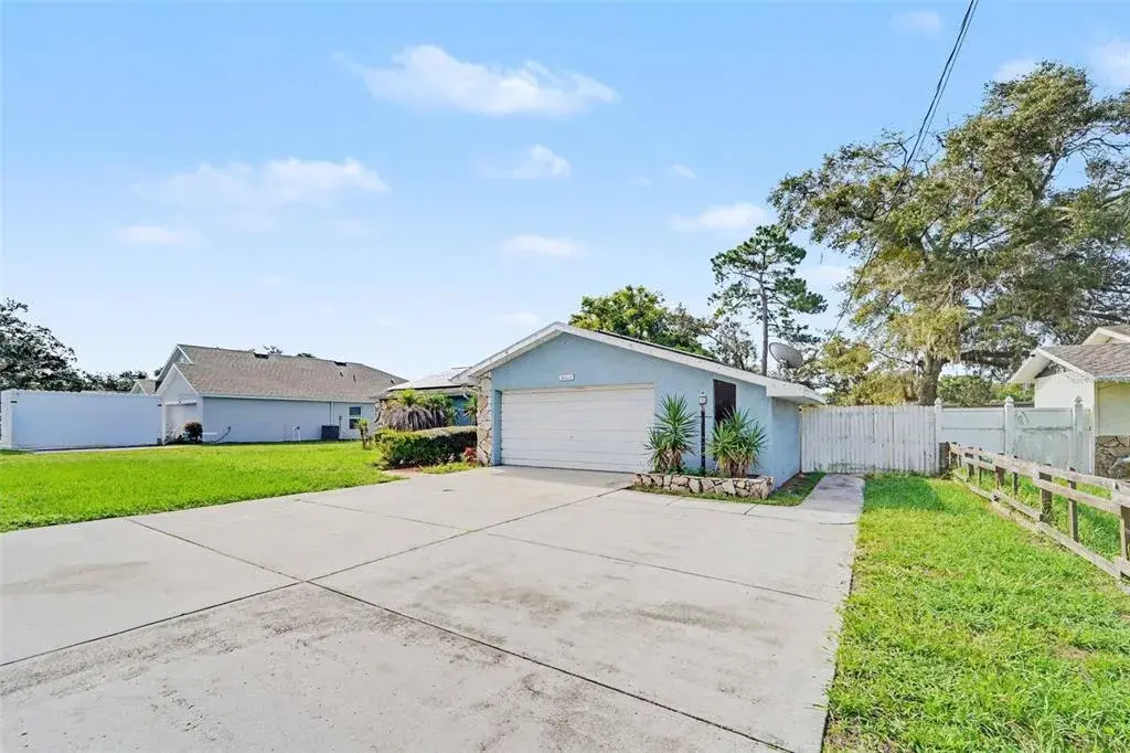 Property for sale at 8422 SPRING HILL DRIVE, SPRING HILL, FL, 34608