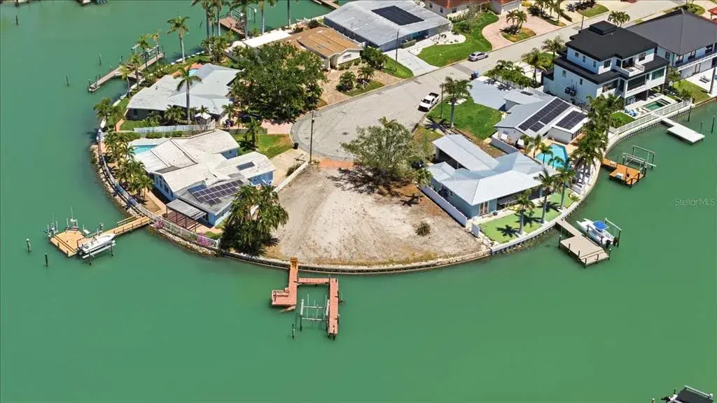 Property for sale at 7998 1ST AVENUE S, ST PETERSBURG, FL, 33707