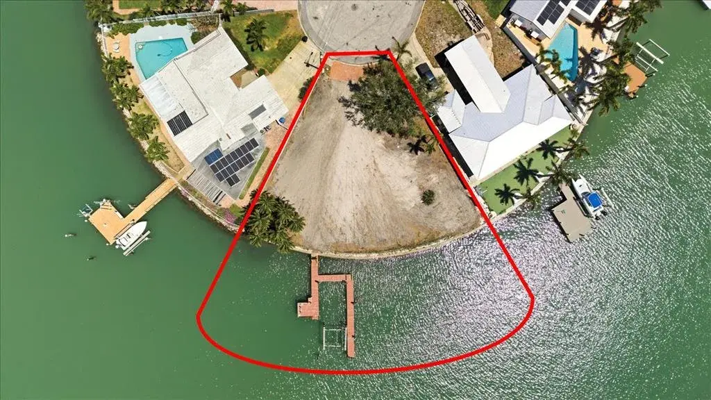 Property for sale at 7998 1ST AVENUE S, ST PETERSBURG, FL, 33707