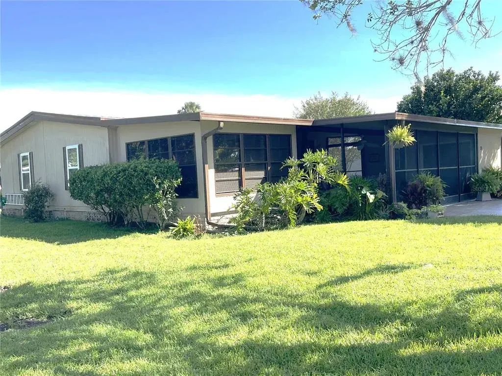 Property for sale at 71 SEMINOLE PATH, WILDWOOD, FL, 34785