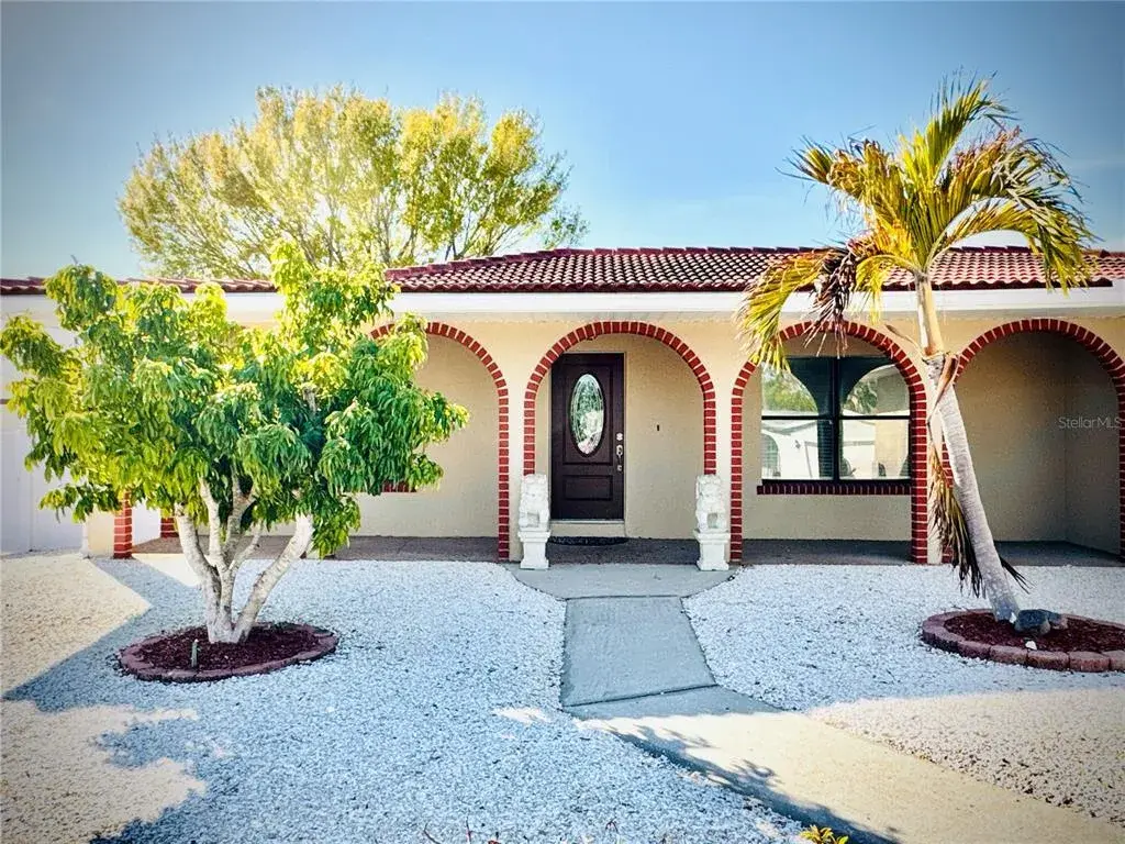 Property for sale at 6512 MANILA PALM WAY, APOLLO BEACH, FL, 33572
