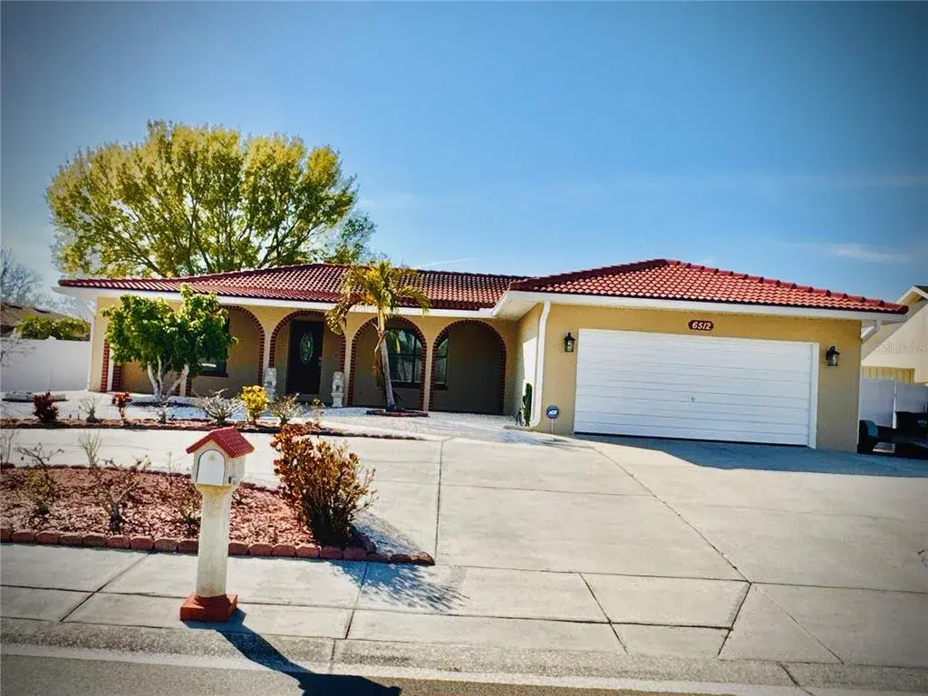 Property for sale at 6512 MANILA PALM WAY, APOLLO BEACH, FL, 33572