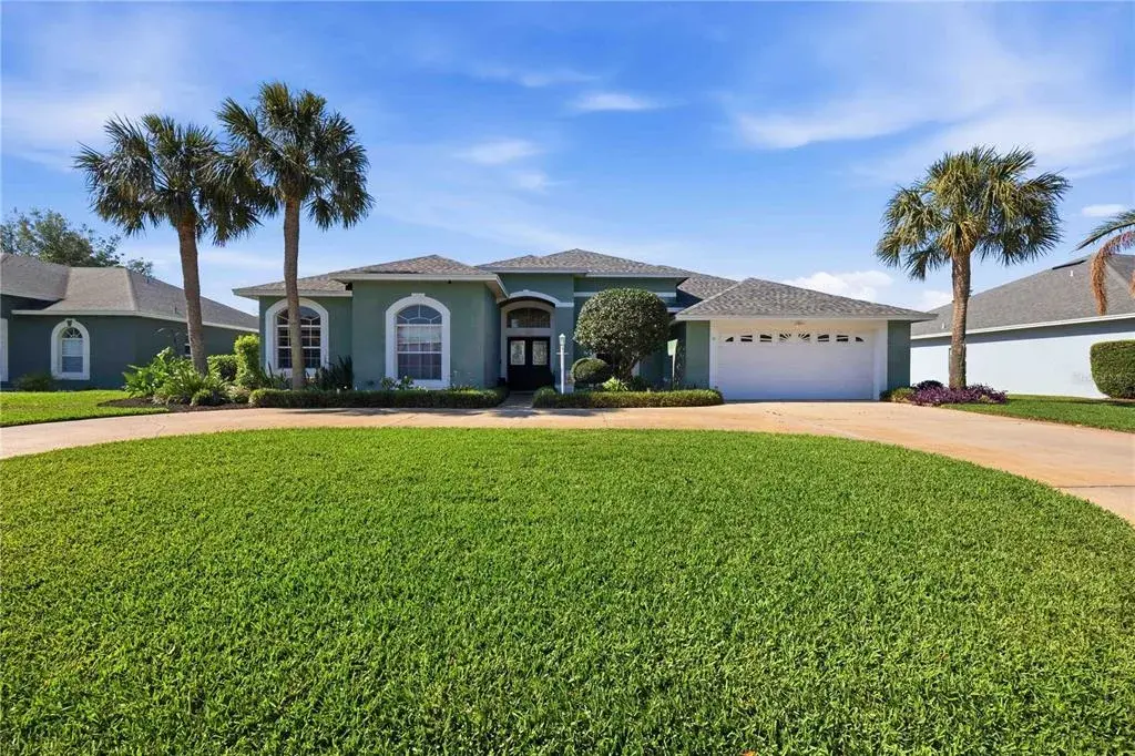 Property for sale at 355 RUBY LAKE LOOP, WINTER HAVEN, FL, 33884