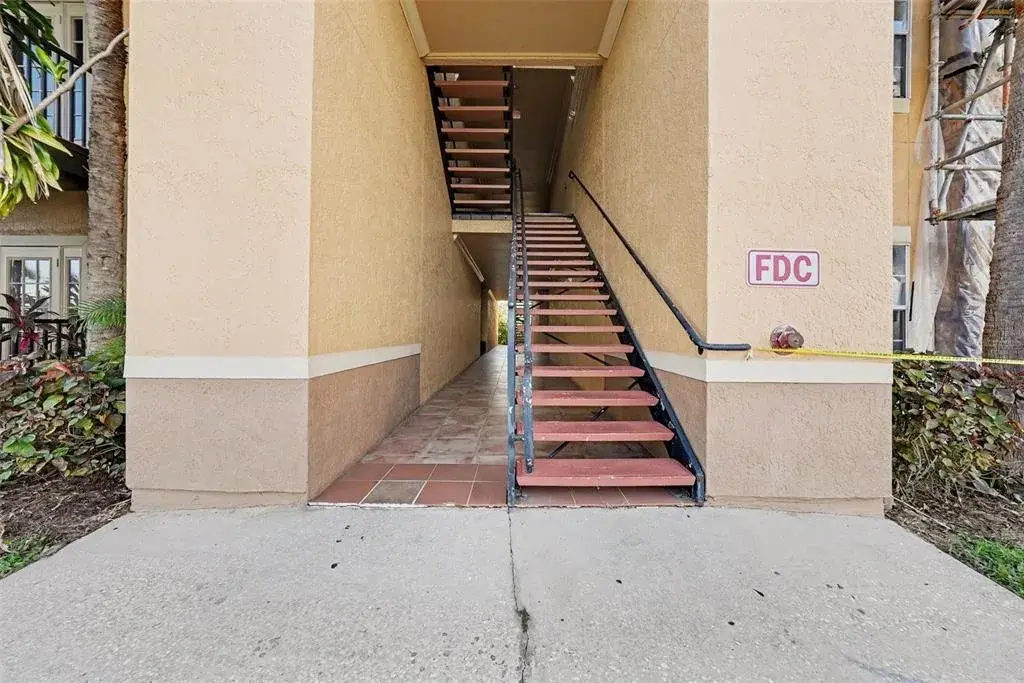 Property for sale at 4306 BAYSIDE VILLAGE DRIVE UNIT 204, TAMPA, FL, 33615