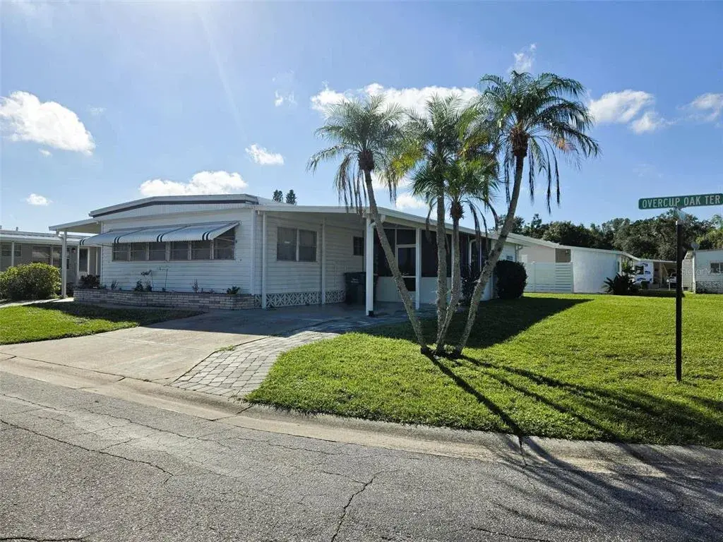 Beautiful corner lot rarely available in Oakwood Manor