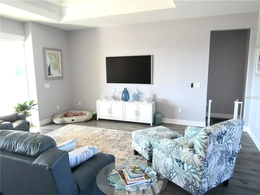 Great room.
