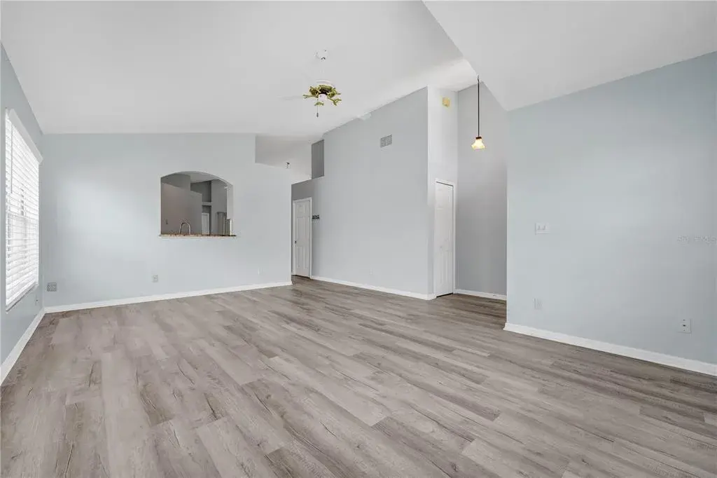 Property for sale at 515 LAKE DAVENPORT BOULEVARD, DAVENPORT, FL, 33897