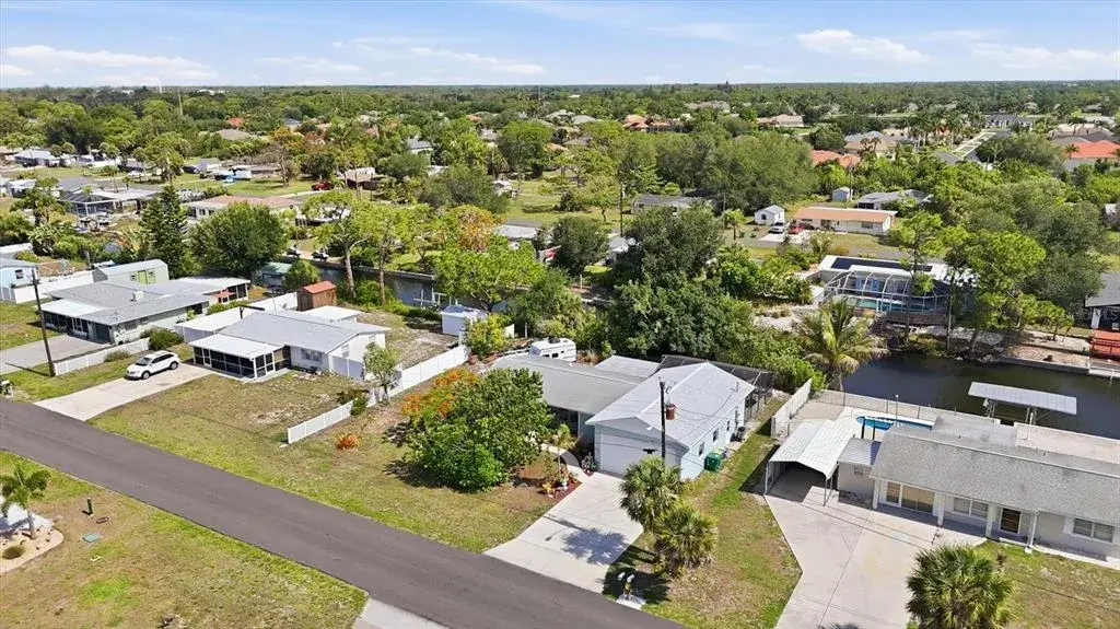 Property for sale at 852 E 6TH STREET, ENGLEWOOD, FL, 34223