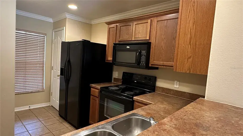 Property for sale at 6918 HAWTHORNE TRACE LANE, RIVERVIEW, FL, 33578