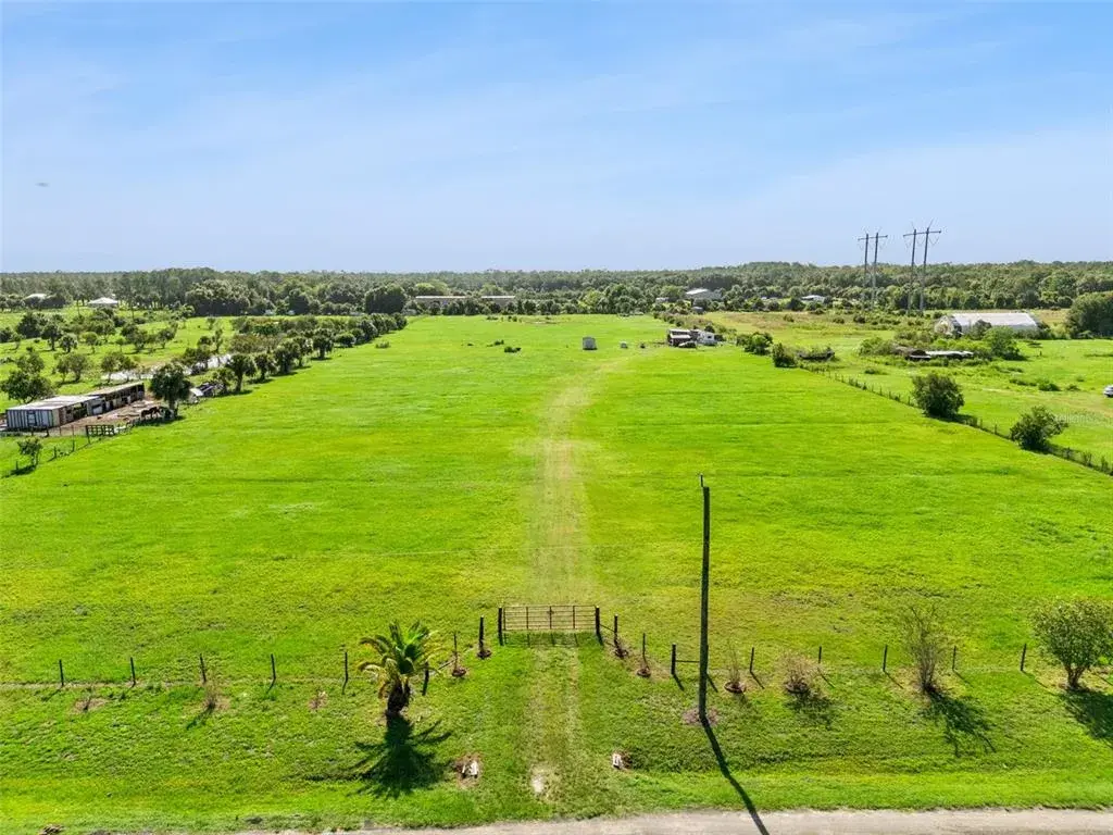 Property for sale at 345 TROTTING TRAIL, OSTEEN, FL, 32764