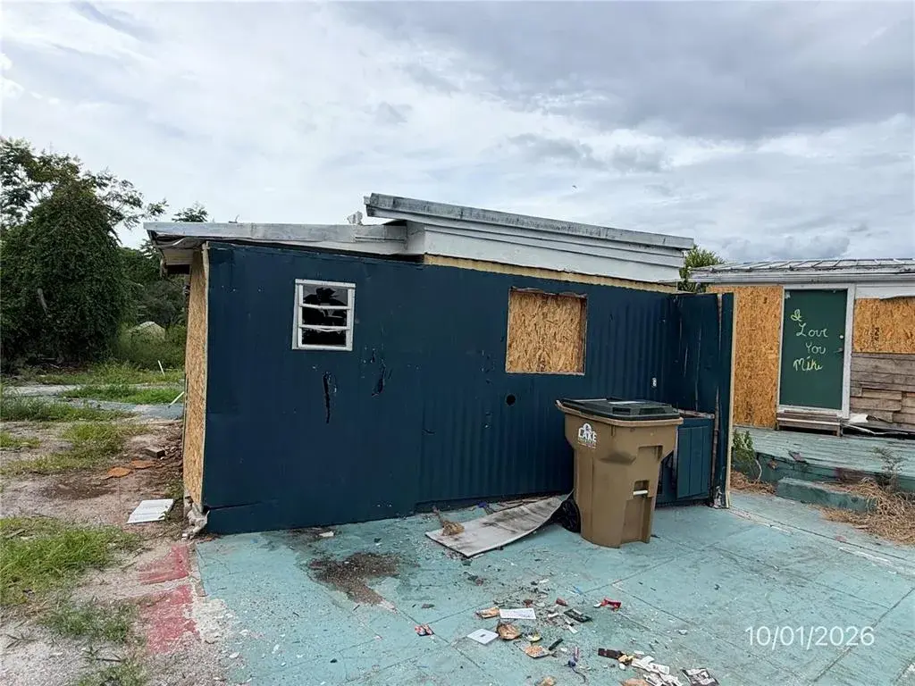 Property for sale at 12024 LAKEVIEW DRIVE, LEESBURG, FL, 34788