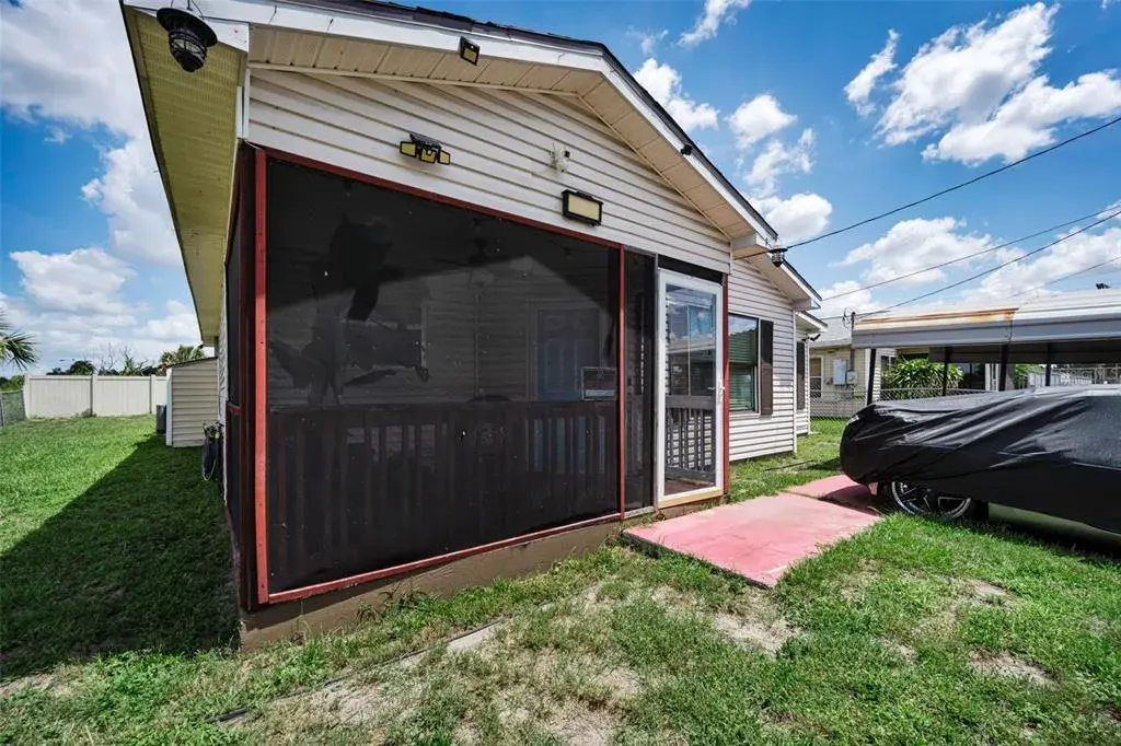 Property for sale at 7526 CAROLTON CIRCLE, TAMPA, FL, 33619