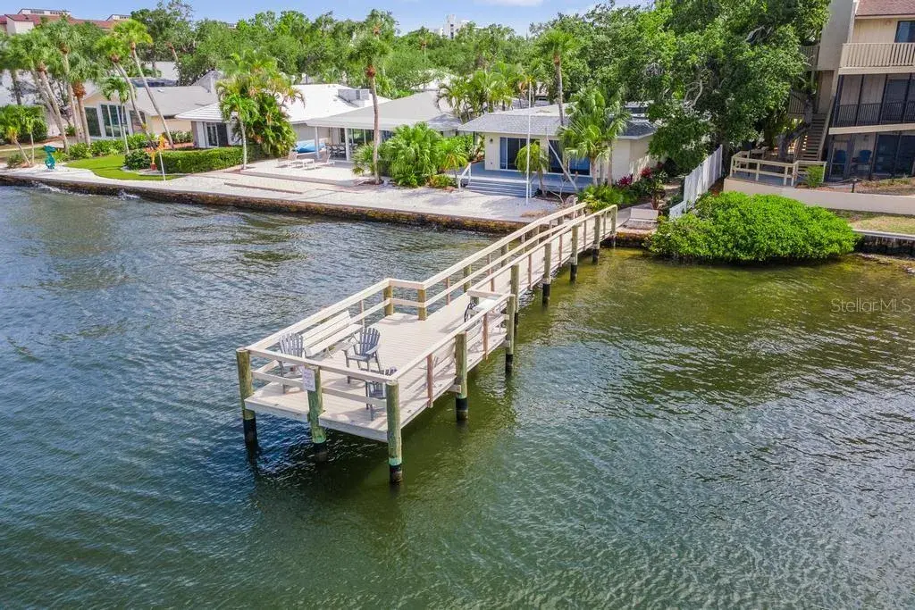 Your private community fishing Pier & Kayak put-in