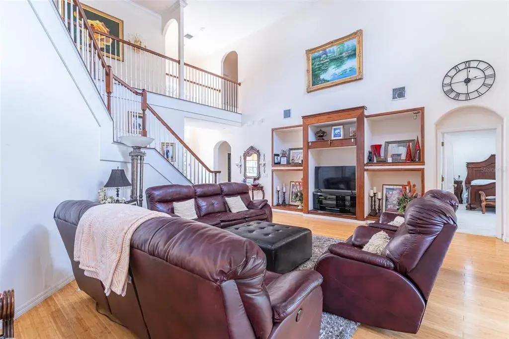 Property for sale at 915 HICKORY FORK DRIVE, SEFFNER, FL, 33584