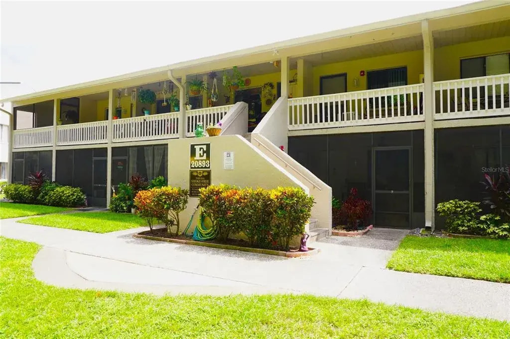 Property for sale at 20893 HAULOVER COVE UNIT E8, LUTZ, FL, 33558