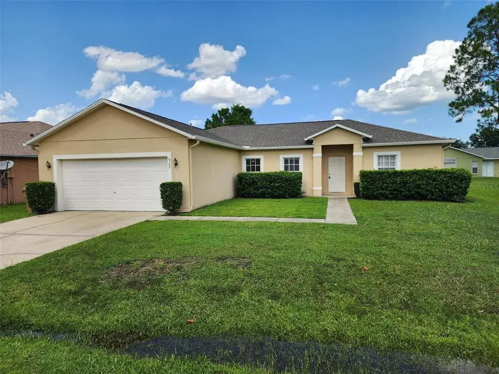 Property for sale at 929 GLOUCESTER COURT, KISSIMMEE, FL, 34758