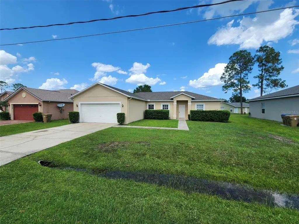 Property for sale at 929 GLOUCESTER COURT, KISSIMMEE, FL, 34758